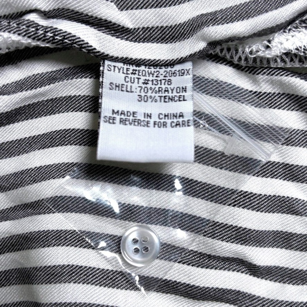 VelvetHeart 1X Stripe Button Shirt Black White 1X Classic Preppy Casual Relaxed - Picture 10 of 13